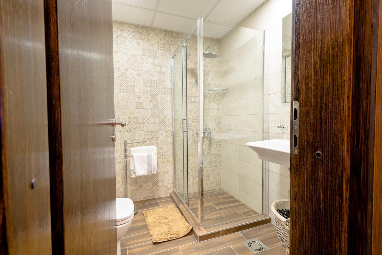 נובי סאד Apartman Arte מראה חיצוני תמונה